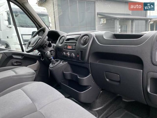 Белый Рено Мастер, объемом двигателя 2.3 л и пробегом 186 тыс. км за 17350 $, фото 35 на Automoto.ua