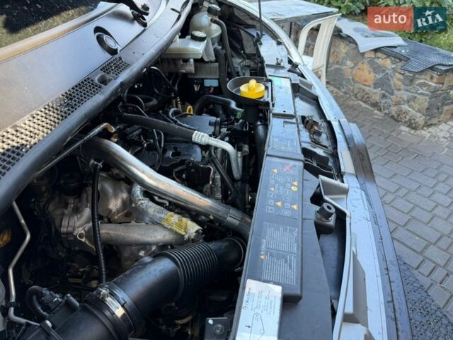 Белый Рено Мастер, объемом двигателя 2.3 л и пробегом 279 тыс. км за 18500 $, фото 59 на Automoto.ua