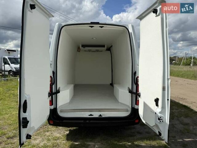 Білий Рено Мастєр, об'ємом двигуна 2.3 л та пробігом 229 тис. км за 21950 $, фото 12 на Automoto.ua
