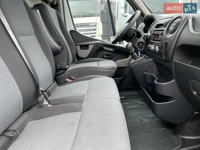 Белый Рено Мастер, объемом двигателя 2.3 л и пробегом 186 тыс. км за 17350 $, фото 34 на Automoto.ua