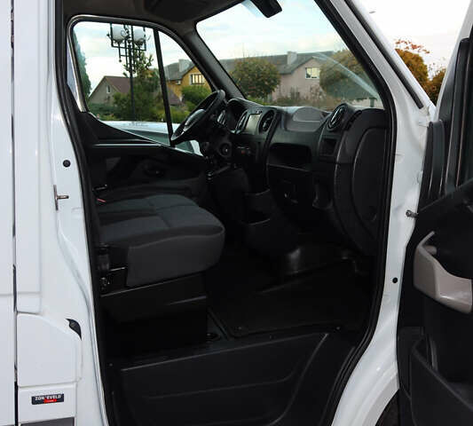 Білий Рено Мастєр, об'ємом двигуна 2.3 л та пробігом 250 тис. км за 27800 $, фото 60 на Automoto.ua