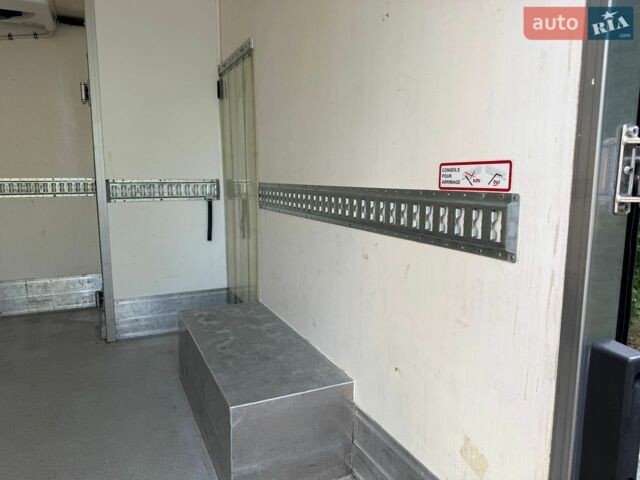 Белый Рено Мастер, объемом двигателя 2.3 л и пробегом 220 тыс. км за 17800 $, фото 23 на Automoto.ua