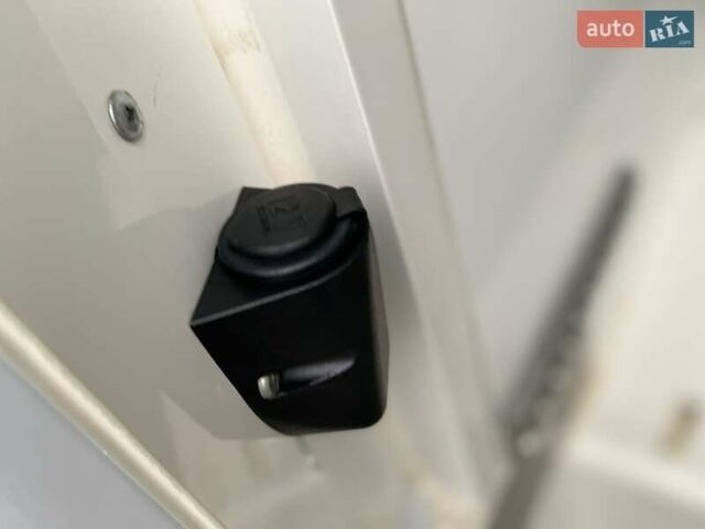 Белый Рено Мастер, объемом двигателя 2.3 л и пробегом 186 тыс. км за 17350 $, фото 25 на Automoto.ua