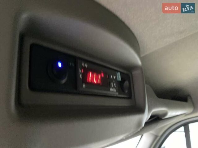 Белый Рено Мастер, объемом двигателя 2.3 л и пробегом 186 тыс. км за 17350 $, фото 42 на Automoto.ua