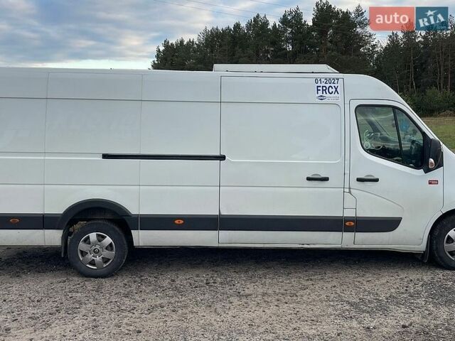 Белый Рено Мастер, объемом двигателя 2.3 л и пробегом 626 тыс. км за 21000 $, фото 2 на Automoto.ua