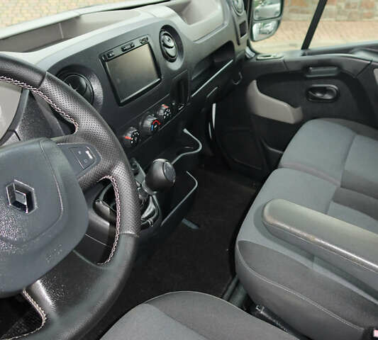 Білий Рено Мастєр, об'ємом двигуна 2.3 л та пробігом 250 тис. км за 27800 $, фото 29 на Automoto.ua