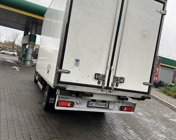 Білий Рено Мастєр, об'ємом двигуна 2.3 л та пробігом 680 тис. км за 18200 $, фото 5 на Automoto.ua