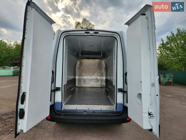 Белый Рено Мастер, объемом двигателя 2.3 л и пробегом 217 тыс. км за 21500 $, фото 9 на Automoto.ua