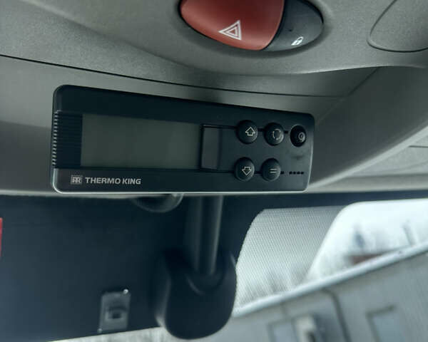 Білий Рено Мастєр, об'ємом двигуна 2.3 л та пробігом 346 тис. км за 19399 $, фото 11 на Automoto.ua