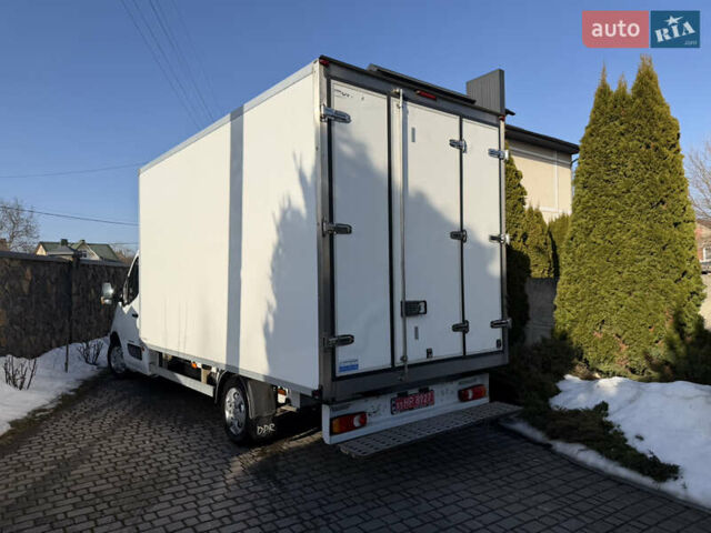 Белый Рено Мастер, объемом двигателя 2.3 л и пробегом 279 тыс. км за 18400 $, фото 30 на Automoto.ua