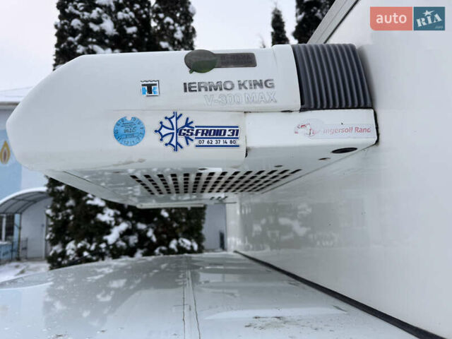 Білий Рено Мастєр, об'ємом двигуна 2.3 л та пробігом 133 тис. км за 18900 $, фото 4 на Automoto.ua