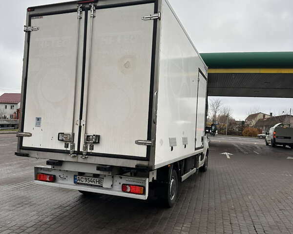 Білий Рено Мастєр, об'ємом двигуна 2.3 л та пробігом 680 тис. км за 18200 $, фото 4 на Automoto.ua