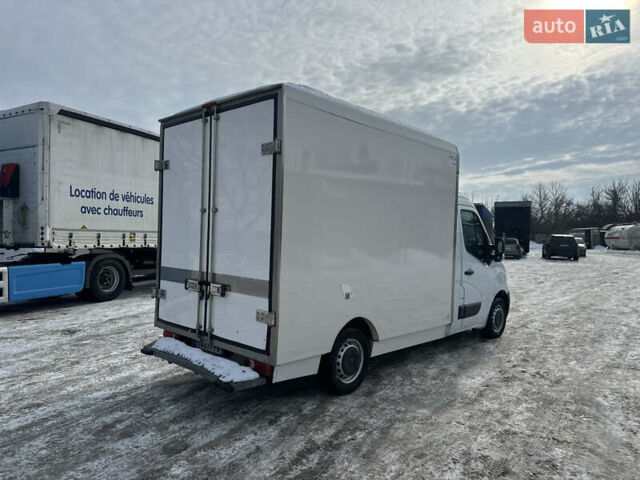 Белый Рено Мастер, объемом двигателя 2.3 л и пробегом 346 тыс. км за 16999 $, фото 5 на Automoto.ua