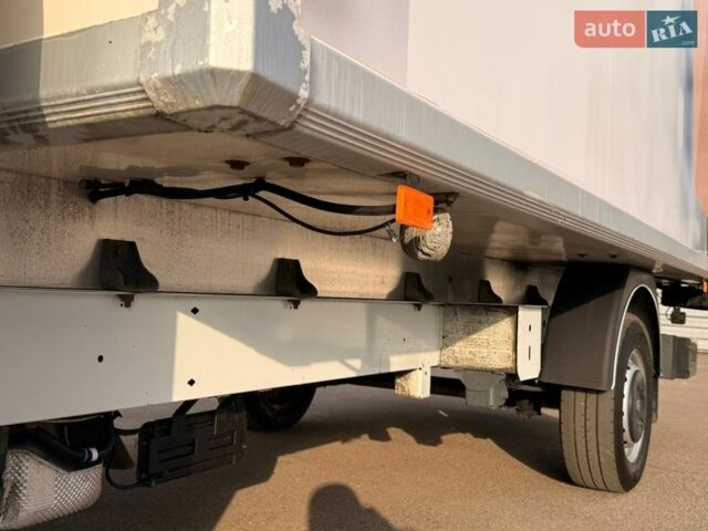 Белый Рено Мастер, объемом двигателя 2.3 л и пробегом 293 тыс. км за 19900 $, фото 46 на Automoto.ua