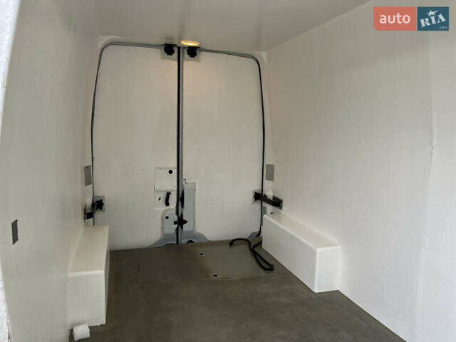 Белый Рено Мастер, объемом двигателя 2.3 л и пробегом 250 тыс. км за 17900 $, фото 24 на Automoto.ua