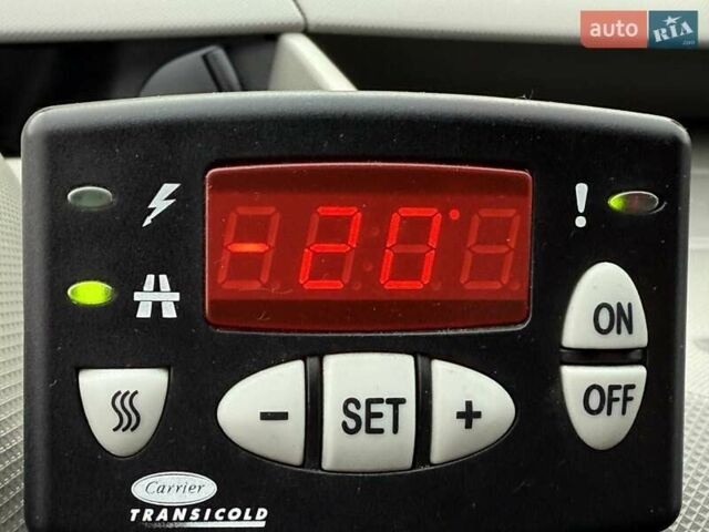 Білий Рено Мастєр, об'ємом двигуна 2.3 л та пробігом 229 тис. км за 21950 $, фото 19 на Automoto.ua