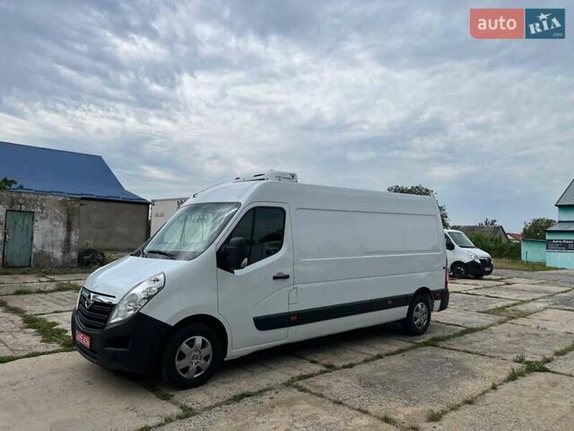 Белый Рено Мастер, объемом двигателя 2.3 л и пробегом 395 тыс. км за 15799 $, фото 1 на Automoto.ua