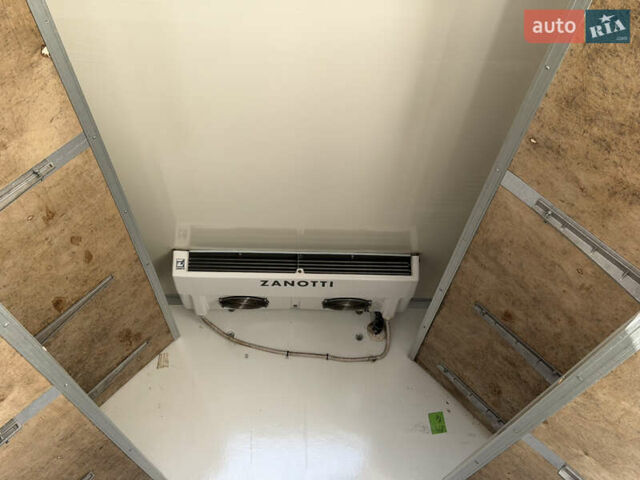 Белый Рено Мастер, объемом двигателя 2.3 л и пробегом 279 тыс. км за 18400 $, фото 50 на Automoto.ua