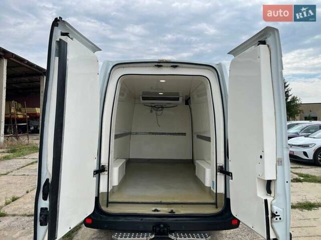 Белый Рено Мастер, объемом двигателя 2.3 л и пробегом 395 тыс. км за 15799 $, фото 25 на Automoto.ua