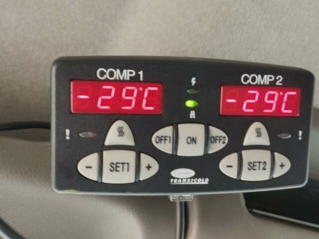 Белый Рено Мастер, объемом двигателя 2.3 л и пробегом 233 тыс. км за 19999 $, фото 18 на Automoto.ua