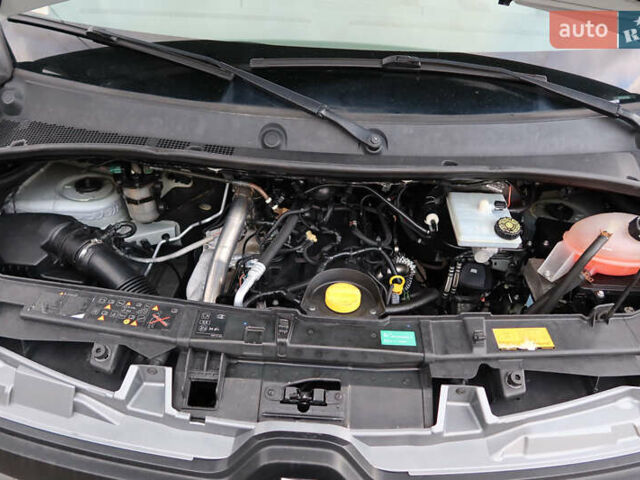 Білий Рено Мастєр, об'ємом двигуна 2.3 л та пробігом 250 тис. км за 27800 $, фото 75 на Automoto.ua