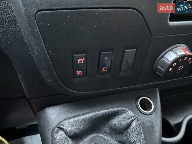 Білий Рено Мастєр, об'ємом двигуна 2.3 л та пробігом 133 тис. км за 18900 $, фото 51 на Automoto.ua