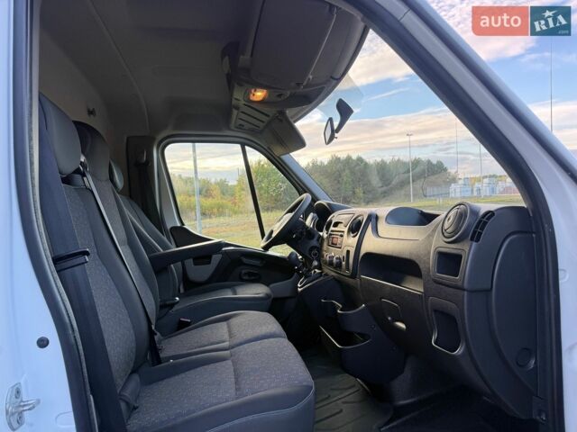 Білий Рено Мастєр, об'ємом двигуна 2.3 л та пробігом 258 тис. км за 18800 $, фото 86 на Automoto.ua