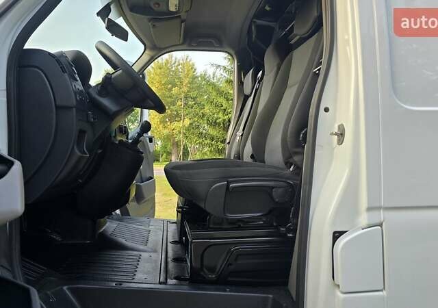 Белый Рено Мастер, объемом двигателя 2.3 л и пробегом 178 тыс. км за 21700 $, фото 12 на Automoto.ua