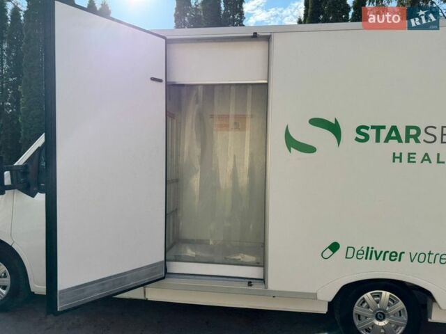 Белый Рено Мастер, объемом двигателя 2.3 л и пробегом 333 тыс. км за 18100 $, фото 31 на Automoto.ua