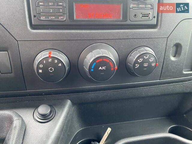 Белый Рено Мастер, объемом двигателя 2.3 л и пробегом 215 тыс. км за 17890 $, фото 37 на Automoto.ua