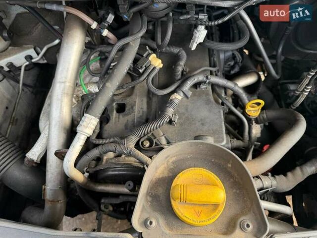 Білий Рено Мастєр, об'ємом двигуна 2.3 л та пробігом 279 тис. км за 18500 $, фото 27 на Automoto.ua