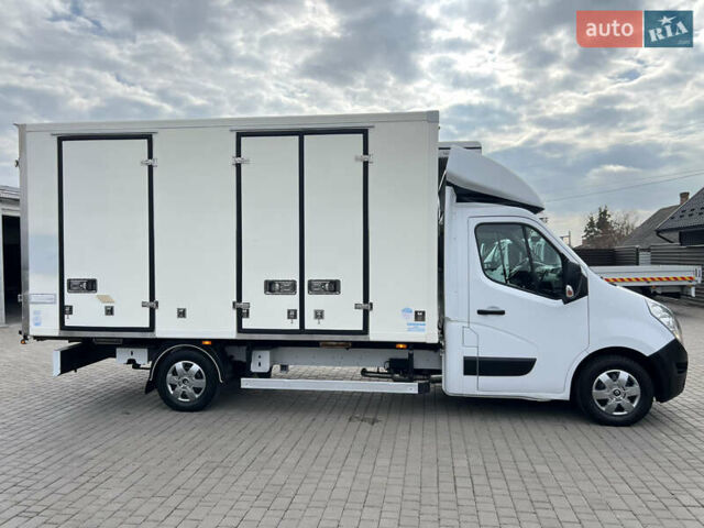 Белый Рено Мастер, объемом двигателя 2.3 л и пробегом 300 тыс. км за 20700 $, фото 4 на Automoto.ua