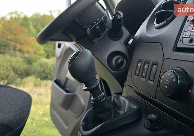 Белый Рено Мастер, объемом двигателя 2.3 л и пробегом 189 тыс. км за 19500 $, фото 26 на Automoto.ua