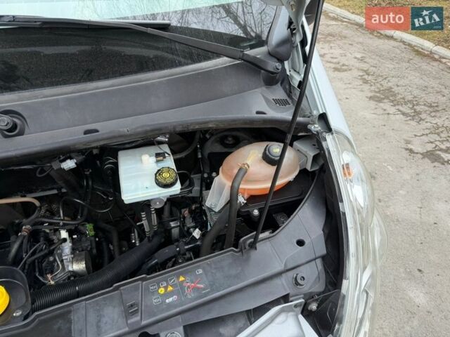 Белый Рено Мастер, объемом двигателя 2.3 л и пробегом 172 тыс. км за 18300 $, фото 53 на Automoto.ua