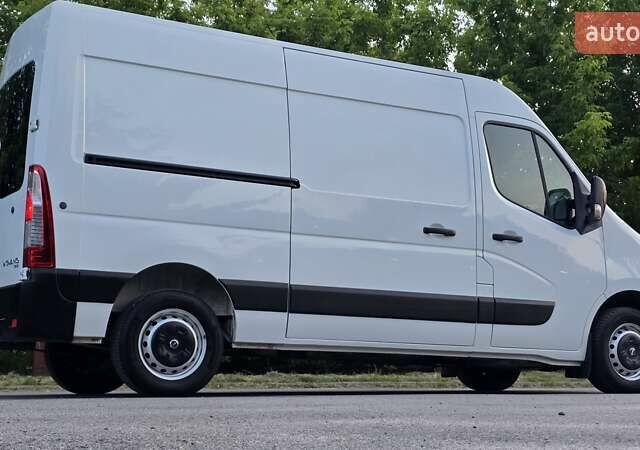 Белый Рено Мастер, объемом двигателя 2.3 л и пробегом 231 тыс. км за 20500 $, фото 2 на Automoto.ua