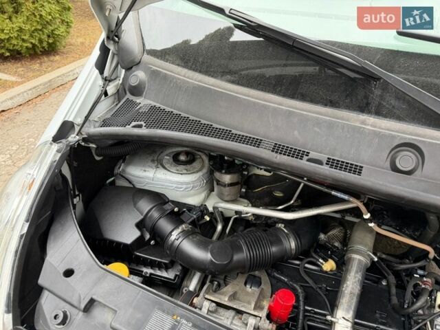 Белый Рено Мастер, объемом двигателя 2.3 л и пробегом 172 тыс. км за 18300 $, фото 52 на Automoto.ua