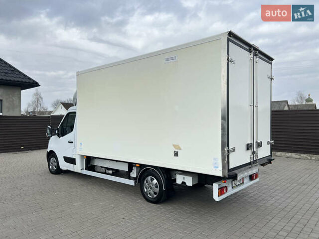 Белый Рено Мастер, объемом двигателя 2.3 л и пробегом 300 тыс. км за 20700 $, фото 58 на Automoto.ua