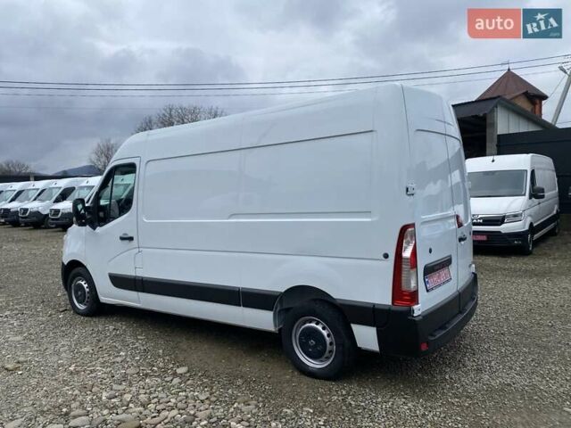 Белый Рено Мастер, объемом двигателя 2.3 л и пробегом 215 тыс. км за 17890 $, фото 3 на Automoto.ua