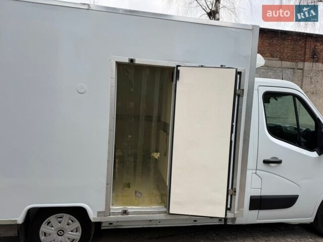 Белый Рено Мастер, объемом двигателя 2.3 л и пробегом 172 тыс. км за 18300 $, фото 15 на Automoto.ua