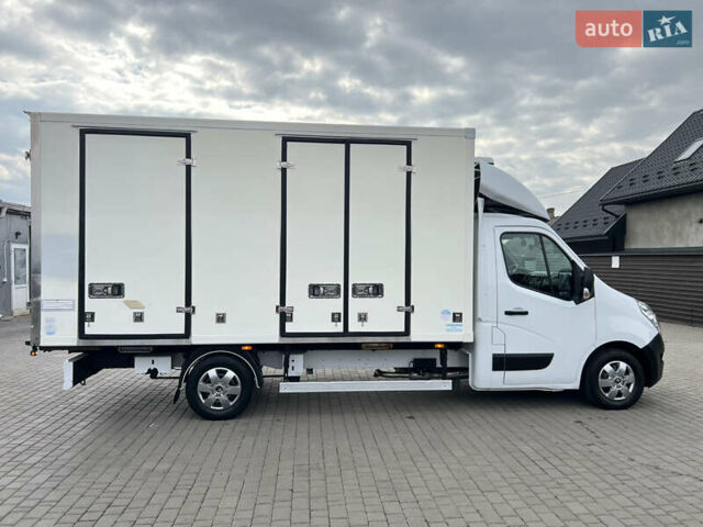 Белый Рено Мастер, объемом двигателя 2.3 л и пробегом 300 тыс. км за 20700 $, фото 52 на Automoto.ua