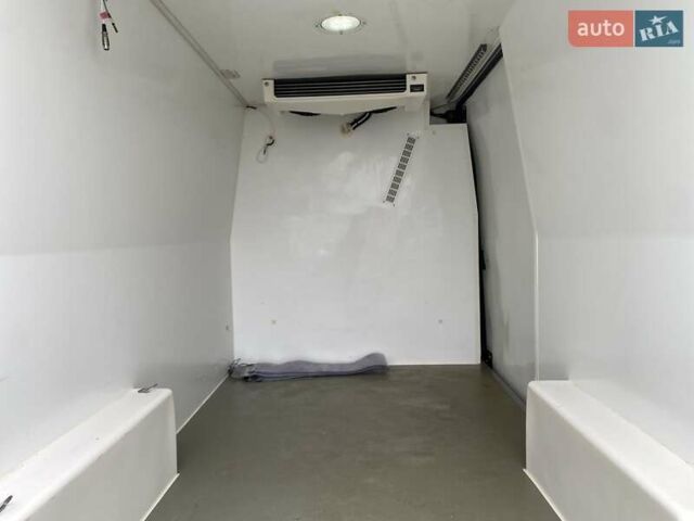 Белый Рено Мастер, объемом двигателя 2.3 л и пробегом 215 тыс. км за 17890 $, фото 18 на Automoto.ua
