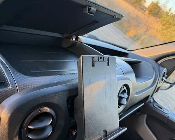 Белый Рено Мастер, объемом двигателя 2.3 л и пробегом 236 тыс. км за 21499 $, фото 30 на Automoto.ua