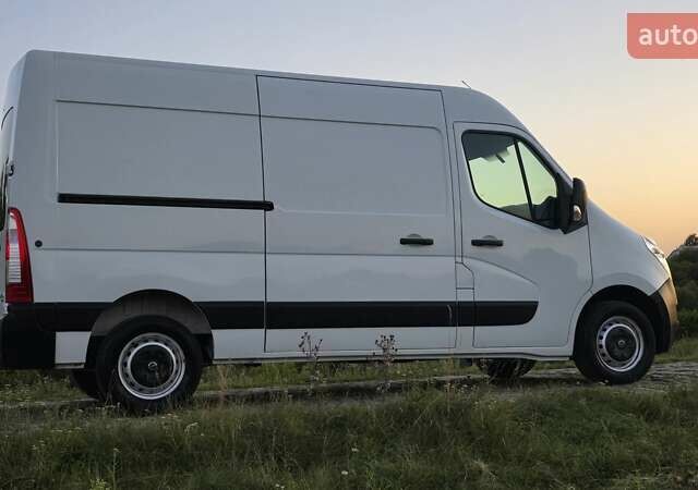 Белый Рено Мастер, объемом двигателя 2.3 л и пробегом 189 тыс. км за 19500 $, фото 8 на Automoto.ua