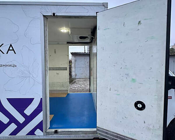 Белый Рено Мастер, объемом двигателя 2.3 л и пробегом 450 тыс. км за 26500 $, фото 11 на Automoto.ua