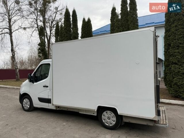 Белый Рено Мастер, объемом двигателя 2.3 л и пробегом 172 тыс. км за 18300 $, фото 6 на Automoto.ua