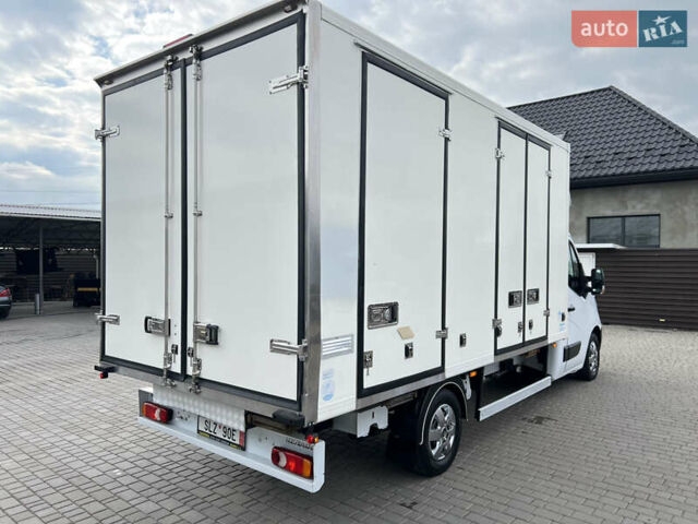 Белый Рено Мастер, объемом двигателя 2.3 л и пробегом 300 тыс. км за 20700 $, фото 7 на Automoto.ua