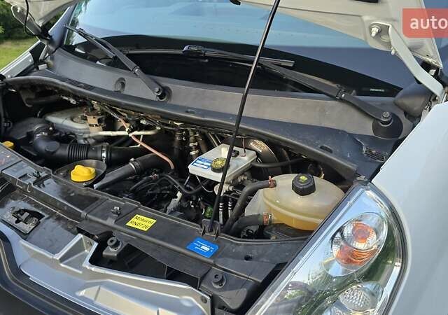 Белый Рено Мастер, объемом двигателя 2.3 л и пробегом 178 тыс. км за 21700 $, фото 36 на Automoto.ua