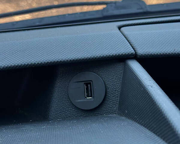 Белый Рено Мастер, объемом двигателя 2.3 л и пробегом 450 тыс. км за 26500 $, фото 17 на Automoto.ua