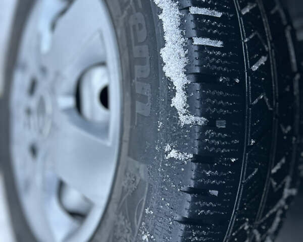 Белый Рено Мастер, объемом двигателя 2.3 л и пробегом 186 тыс. км за 17350 $, фото 15 на Automoto.ua