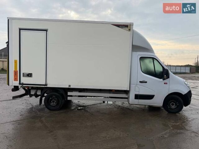 Белый Рено Мастер, объемом двигателя 2.3 л и пробегом 279 тыс. км за 16500 $, фото 1 на Automoto.ua